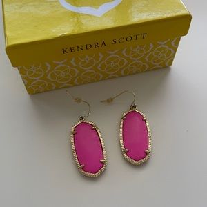 Kendra Scott Elle Drop Earrings - Magenta
